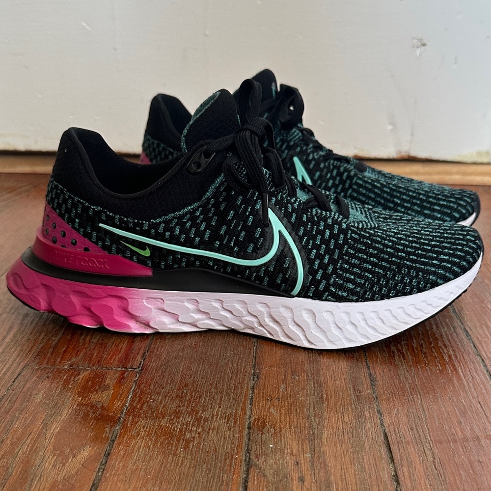 Nike React Infinity Run FK3 Women’s Black, teal and pink Running Shoes size 10.5